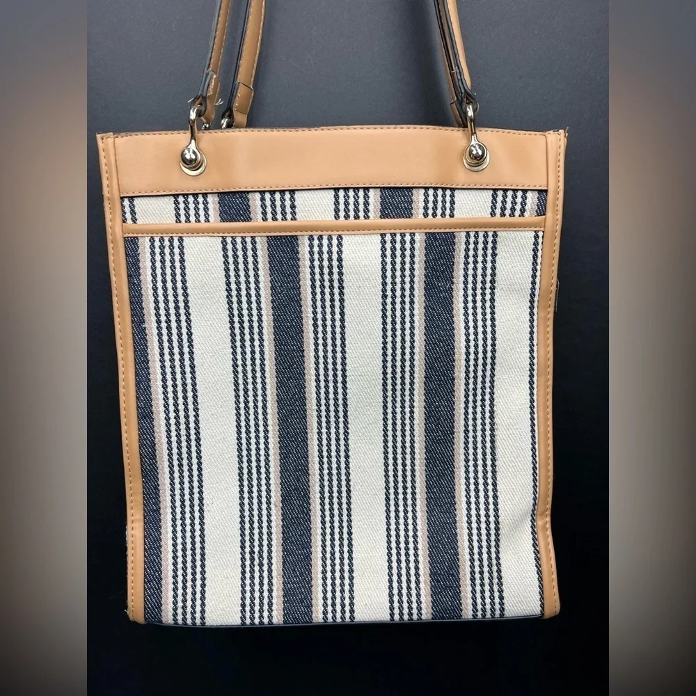 Jones New York shoulder bag Signature Navy Blue and white